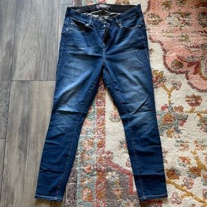 Torrid bombshell skinny jeans